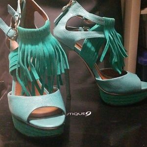 Boutique 9 Turquoise heels